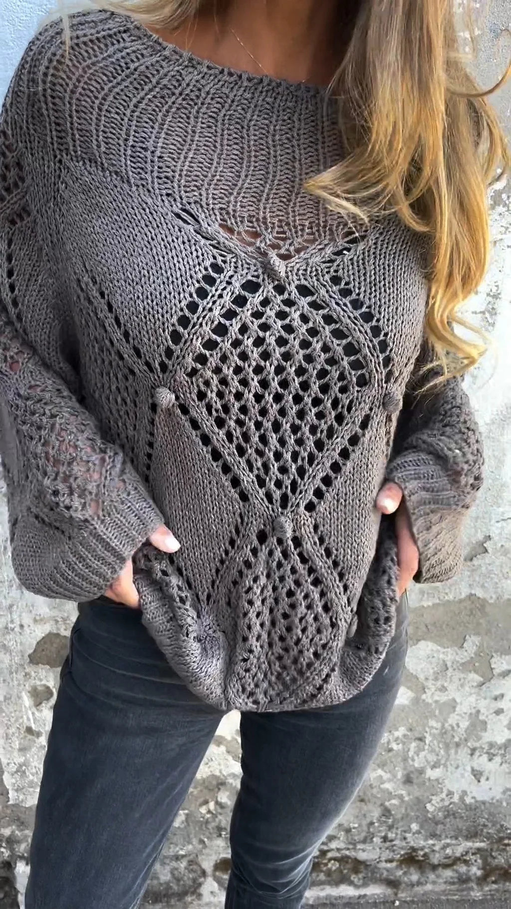 Dstrkt 11 | Breezy Charm Hollow Sweater